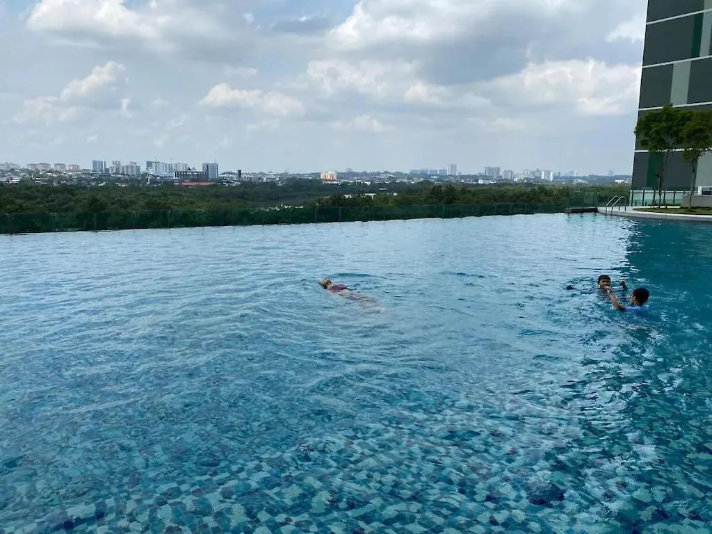 Homenest Jb City Poolview Suite By Cozy Home Johor Bahru