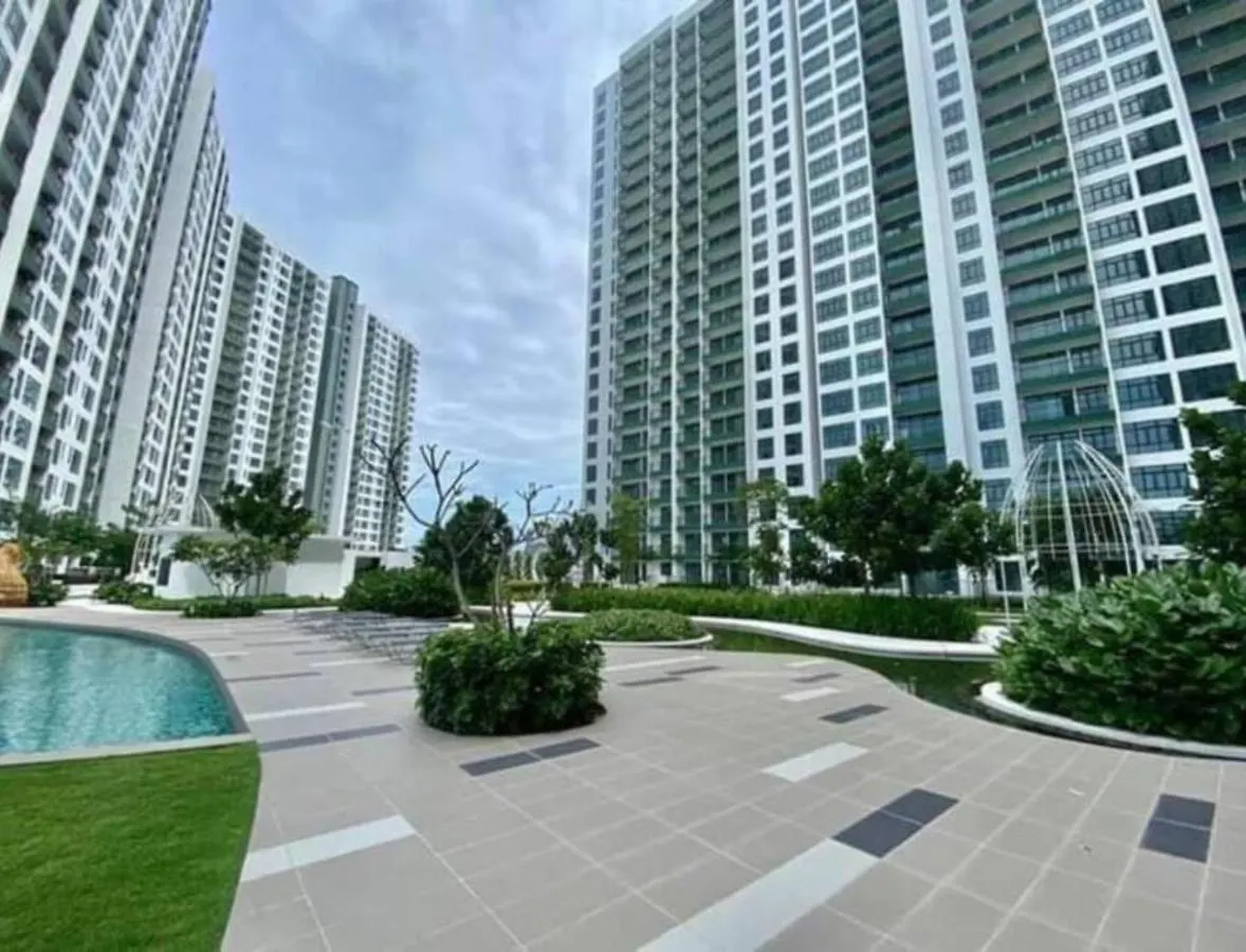 Homenest Jb City Poolview Suite By Cozy Home Johor Bahru Apartamento