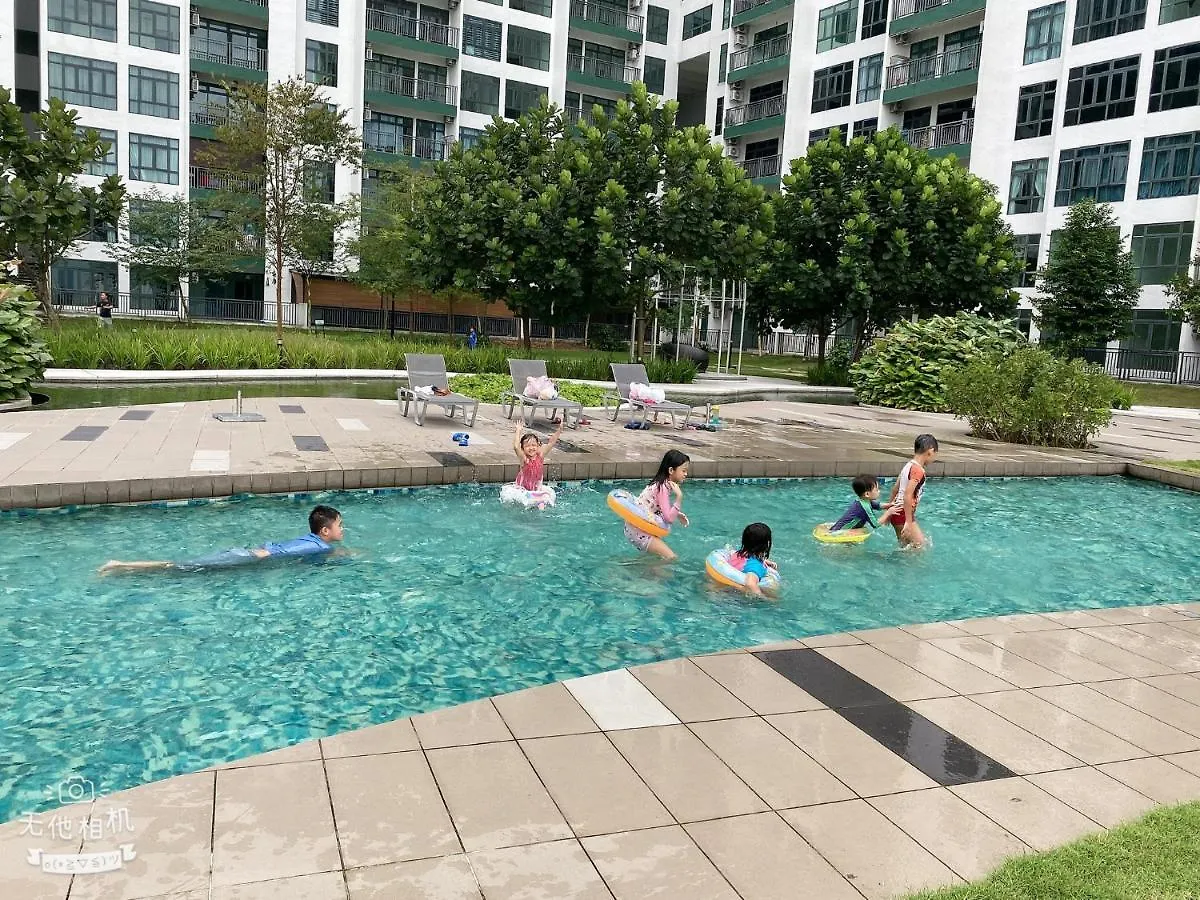 Homenest Jb City Poolview Suite By Cozy Home Johor Bahru