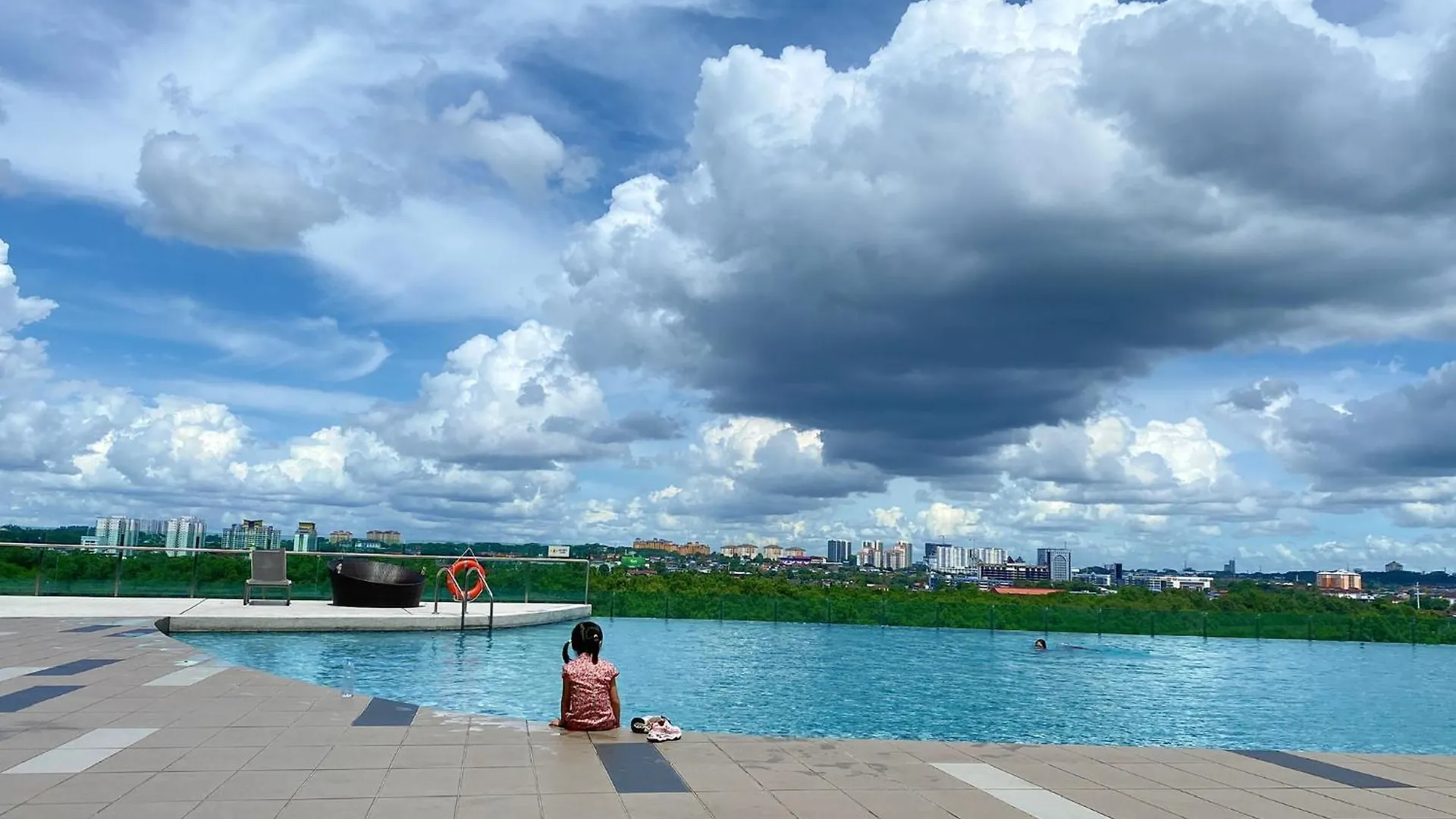 Homenest Jb City Poolview Suite By Cozy Home Johor Bahru