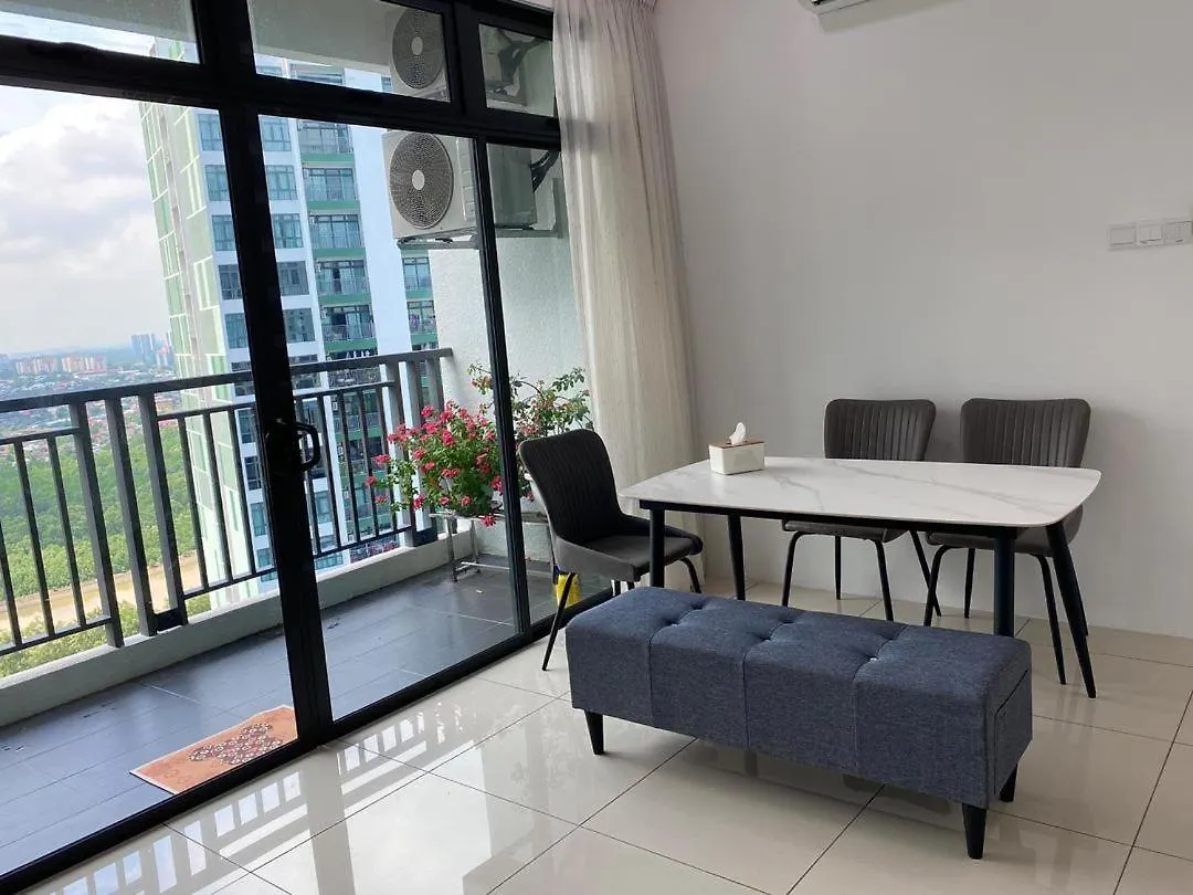 Homenest Jb City Poolview Suite By Cozy Home Johor Bahru